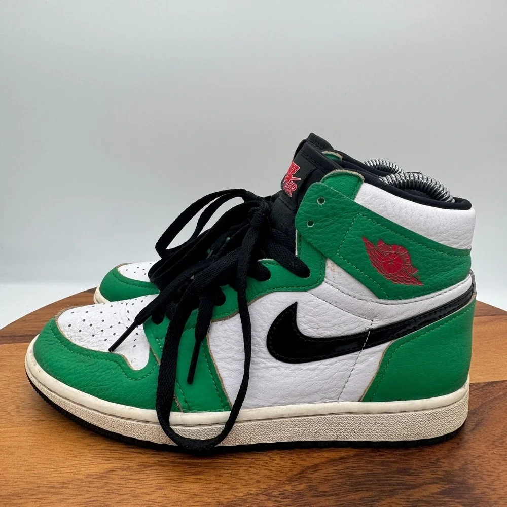 Nike Air Jordan 1 High Lucky Green Womens 7 Basketball Athletic Sneakers‎